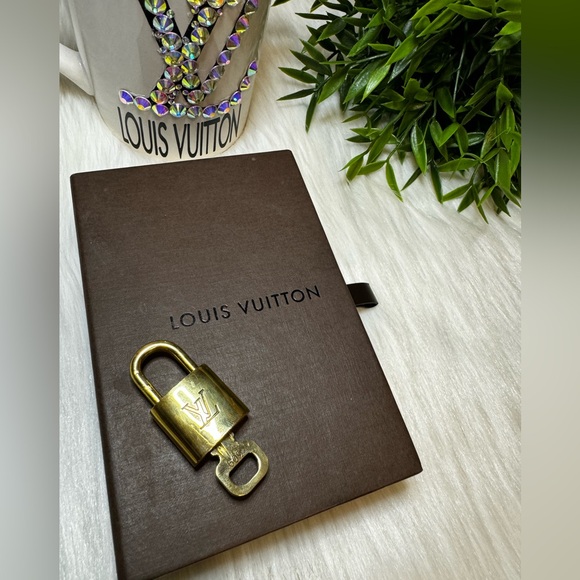 Louis Vuitton Lock & Key w/Chain & Box #309 - Picture 6 of 9